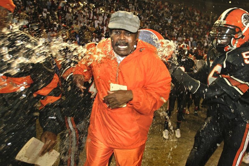 File:Coach frazier 2003 state championship.jpeg